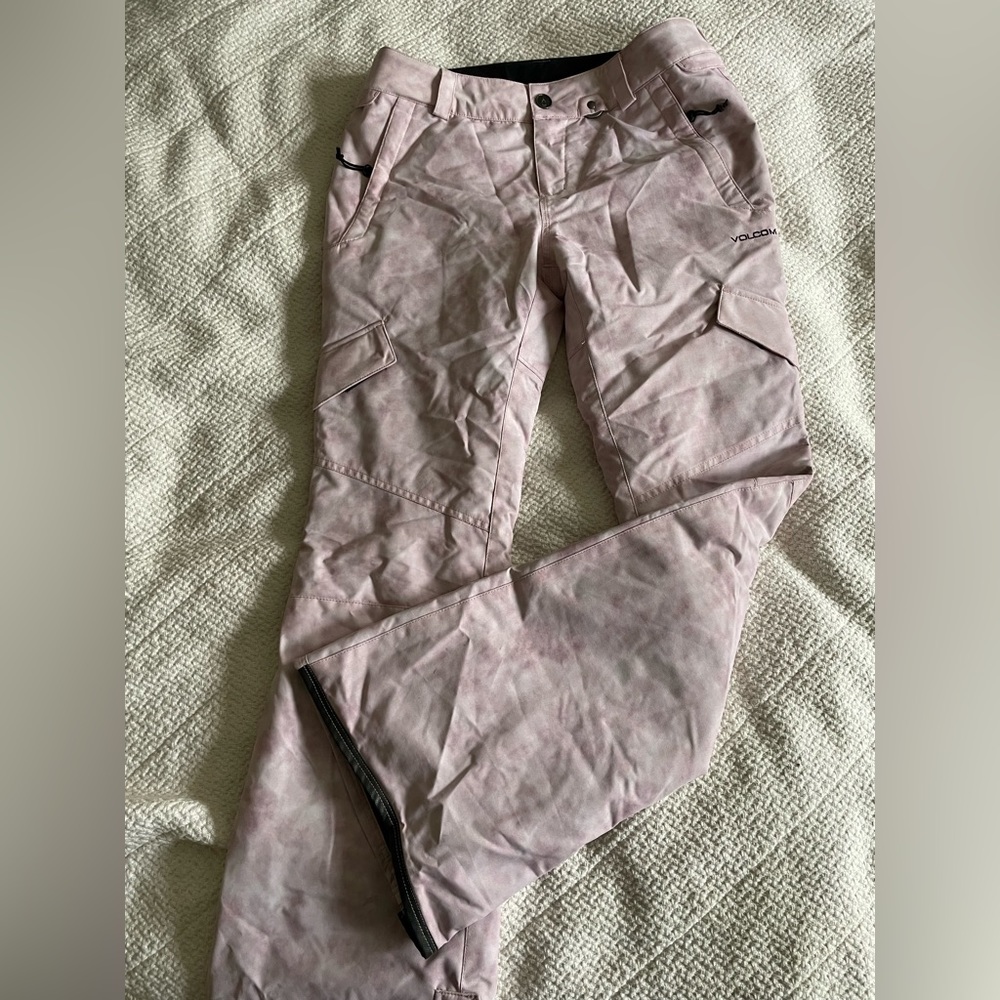 Women’s Volcom Snowboard Pants size small / worn once!